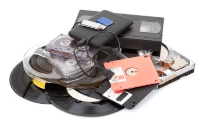 De Evolutie van Dataopslagmedia: Van Ponskaarten tot de Cloud